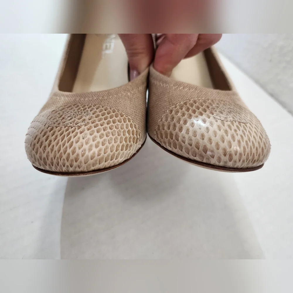 CHANEL Cap Toe Pumps Beige Canvas Snakeskin Leather EU 39.5 US 8.5